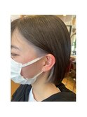 大人可愛いポイントカラーグレーお手入れ簡単ショートボブ風札幌