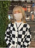ブロンドベージュ/外ハネミディアム
