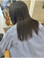 イルプロム 御厨店(illuprom.)&nbsp;【illuprom.】ストレートパーマ × アッシュベージュ