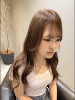 エスティアム(S.TIAM.)&nbsp;透明感あるベージュカラー