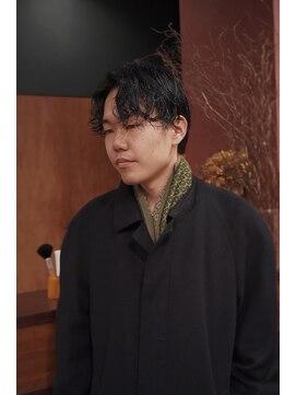 チヴォリ(CIVOLI) 抜けた感じのパーマ×オフブラック