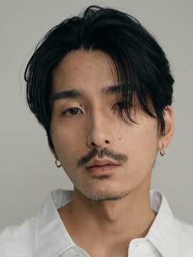 レタッチバイフィフス(RETOUCH by fifth) 原宿ニュアンスパーマ毛流れヘアセンターパート大人ビジネスヘア