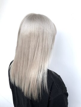 salon de MiLK 札幌大通店【サロン ド ミルク】 プラチナホワイト