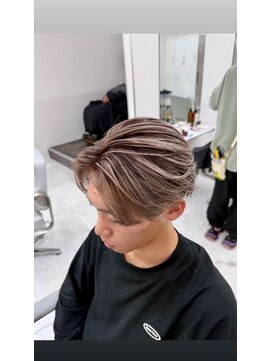 ワンズクロエ 原宿店(ONE's Chloe) 刈り上げセンターパートリバースセンターパートニュアンスパーマ
