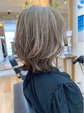 オーシャン(Ocean) [OCEAN Hair&Life藤原純] 白髪ぼかしハイライト×外ハネボブ☆