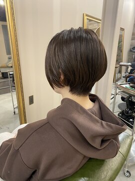 バーチ(BIRCH) 前下がりショート