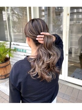ヘアハウス ルアナ(Hair House Luana by NYNY) 束ねてもかわいいハイライト☆