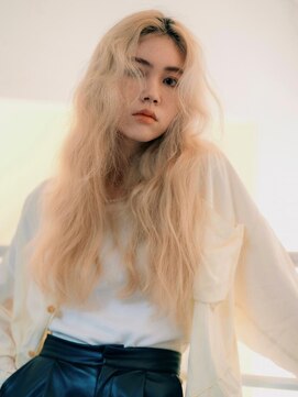 アグ ヘアー フェリー 大船店(Agu hair ferry) 《Agu hair》ハイトーン ラフウェーブロング 1