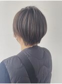 白髪ぼかしハイライト×ショートカット