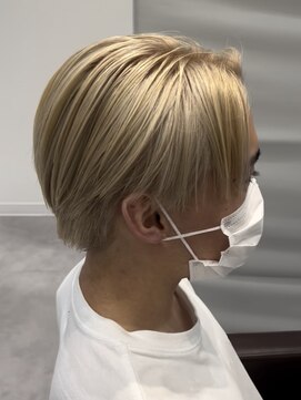 オーシャントーキョー 仙台(OCEAN TOKYO) ブロンドセンターパートオイルバームツーブロックマッシュ