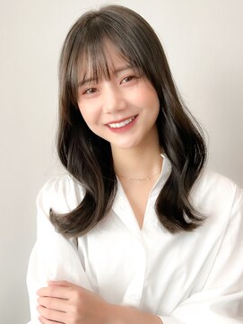 レア 表参道(L'ea) 黒髪クラゲヘアーオリーブグレー小顔ココアベージュ