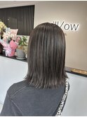 グレージュハイライト/切りっぱなしボブ