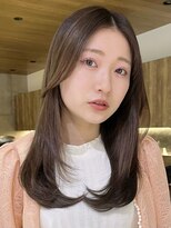 グランド(GRAND)&nbsp;ロングレイヤーカット/グレージュ/20代/30代/40代/表参道