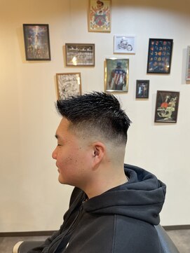 バーバーショップ ネオ セカンド(BARBERSHOP NEO2nd) ソフトモヒカンスタイル