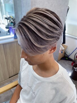 メンズサロン キング 梅田店(Men’s salon K!ng) 波巻きツイストスパイラルパーマ/フェザーパーマ/眉毛