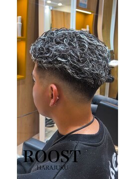 ルースト 原宿店(ROOST) 極道パーマ/／ハイライト/ホワイトハイライト/渋谷/原宿