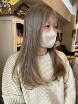 ヘアーデザイン シュシュ(hair design Chou Chou by Yone)&nbsp;ハイトーンカラー/ケアブリーチ/シルバーベージュ