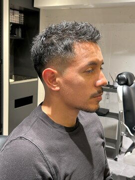 フリークバーバーショップ 烏丸御池店(FREAK BARBER SHOP) 海外ヘア/スパイキーショート/フェード/ボウズ/烏丸御池K