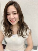 モノグレージュ×抜け感ミディ☆Freez