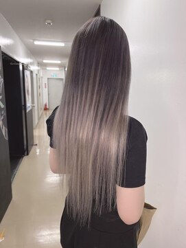 ブランシスヘアー(Bulansis Hair) #グラデーション #シルバー