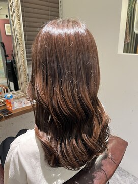 ムーン(moon) #外ハネボブ#ペールベージュ#セクションカラー