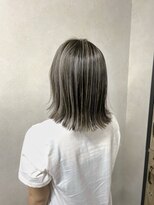 ヴィフ 大船(VIF)&nbsp;コントラストハイライト/グレーアッシュ/ボブ/大船/大船駅/白髪