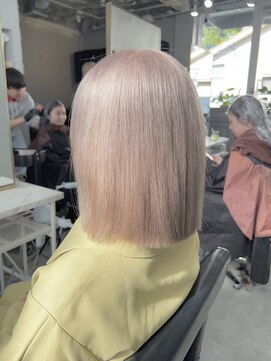イヴ 原宿(I've) ホワイトピンクベージュ×ミディアムボブ【原宿/i've】tomoya