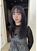 ネイビーグレーブルーブラックレイヤーカット顔周りカット赤羽