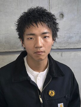 オーシャントーキョー ホワイト 原宿(OCEAN TOKYO WHITE) スパイキーショート刈り上げフェードツーブロック七三パーマ