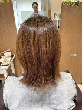 エル バイ ファースト(L by first) 【L by first】外ハネが可愛い長さ