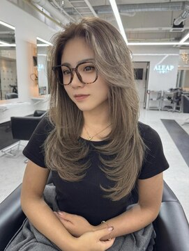 アリープアウル(ALEAP owl) レイヤーカット/ベージュ/ブリーチ/岡山