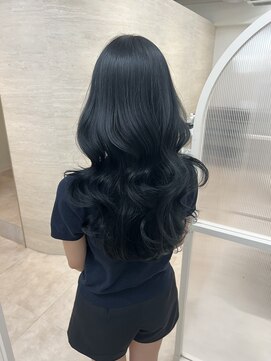 ヴェイナゴヤ(VEYY. nagoya) ブルーブラック/ブルーカラー/ブリーチなし/暗め/韓国/レイヤー