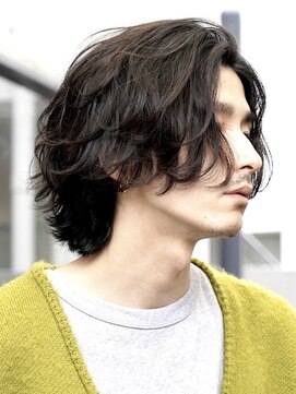 フィフス トウキョウ (fifth TOKYO) 渋谷波巻きスパイラルパーマメンズカットセンターパートウルフ