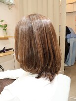 ワンアンドオンリー(One And Only) ハイライトカラーカーキベージュマロンベージュ束感ショート