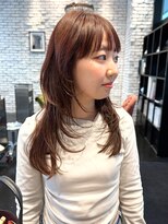 エン(YENN)&nbsp;動きが出るレイヤーカット×ナチュラルブラウン