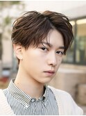 ニュアンス毛流れフェザーショートセンターパートウルフ