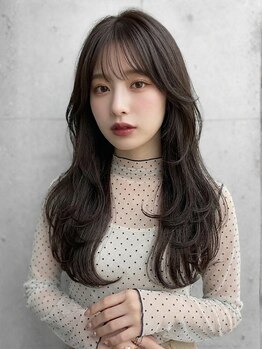 アイリス 天文館店(AIRIS)の写真/韓国風ヘアや顔周りレイヤーカットが高評価の鹿児島美容室♪顔タイプや顔型を見極めたカットで小顔見せも◎