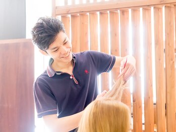 ヘアー アヴニール(Hair avenir)の写真/「シャンプーも技術の1つ」と話す店長！細部まで髪の状態を見極めるためにヘアケアの時間は大切☆