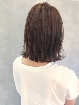 ムウ 難波(MOU) 切りっぱなしボブ_エッジショートくびれセミディアッシュカラー