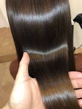 アコンプリッシュ 代官山 恵比寿(accomplish) プラチナミネコラ