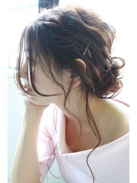 ネオリーブリノア 北千住東口店(Neolive Linoa) ゆるふわアレンジ