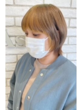 アッシュ 十日市場店(Ash) ミルクベージュ×イエロー