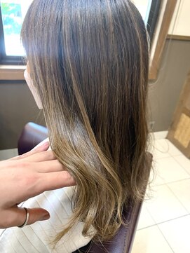 ワンダービューティーサノ(Wonder Beauty SANO) まろやかベージュ×ナチュラルハイライト