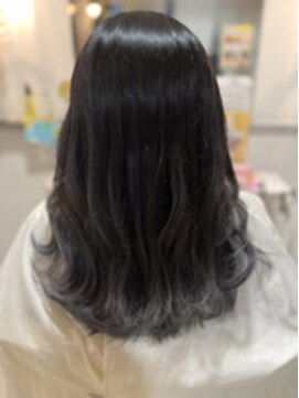 オッジ ヘアー 深谷店(Oggi Hair) グラデーションカラー・ブルーグレー