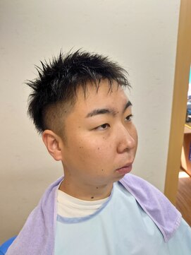 ヘアーカットデザインサロン スマッシュ 田町店(Hair cut design salon Smash) ソフトモヒカン シュート ツーブロック バーバースキンフェード