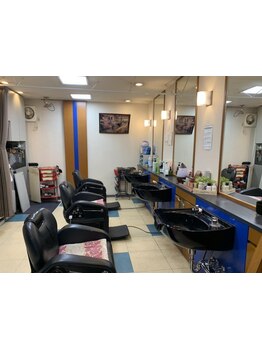 【甲子園口1分/理容室】マンツーマン&少人数のアットホームな空間で、美容室が苦手なお客様も通いやすい◎