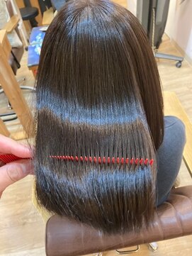 グランバイ アトリエドングリ(Grand × AtlierDonguri) 髪質改善 ビフォーアフター 867(グレイアッシュ)