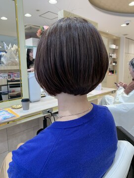 アッシュ 仙川店(Ash) 40代50代60代　クセ毛でもまとまるボブ