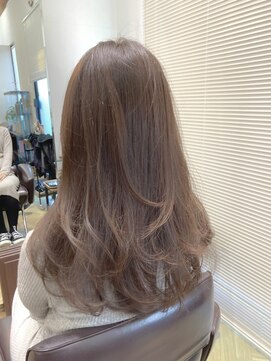 オラ ボーテ(Aura Beaute) レイヤーカット
