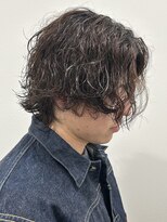 ヒュイル バイ ニアウ(Hwyl by Niau)&nbsp;メンズマッシュシャドウパーマスパイラルパーマニュアンスパーマ